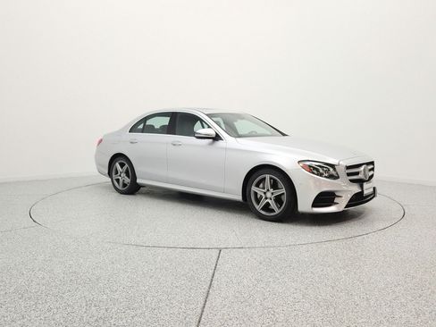 Used 2017 Mercedes-Benz E 300 image 3