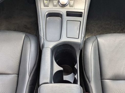 Used 2015 Lexus CT 200h FWD image 18