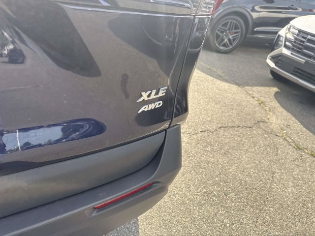 Used 2025 Toyota RAV4 XLE AWD/4WD image 6