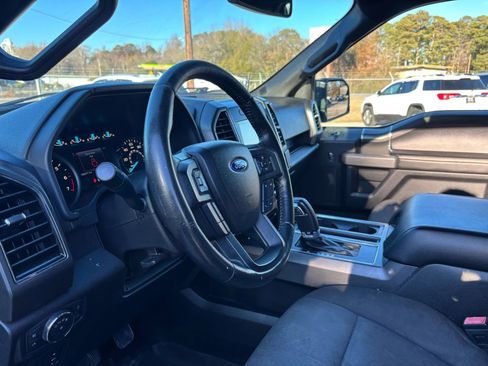 Used 2018 Ford F150 XLT w/ Equipment Group 302A Luxury image 10