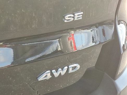 Certified 2021 Ford EcoSport SE w/ SE Appearance Package image 30