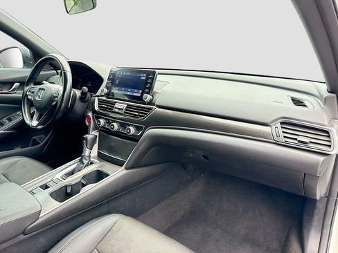 Used 2022 Honda Accord Sport image 28