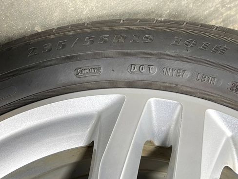 Used 2020 Chevrolet Equinox Premier image 47