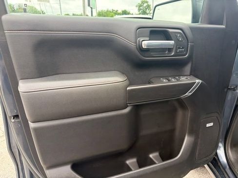 Used 2021 GMC Sierra 1500 AT4 w/ AT4 Value Package AWD/4WD image 11