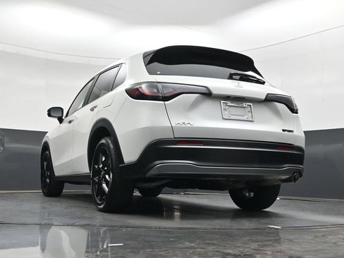 Used 2023 Honda HR-V Sport image 35