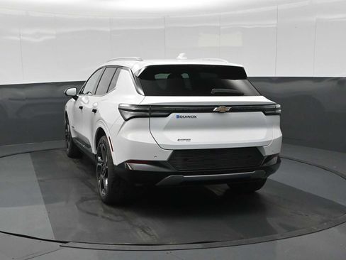 New 2026 Chevrolet Equinox EV LT image 7