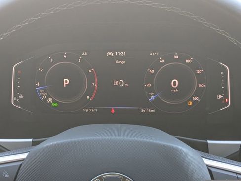 Used 2023 Volkswagen Atlas SE image 35