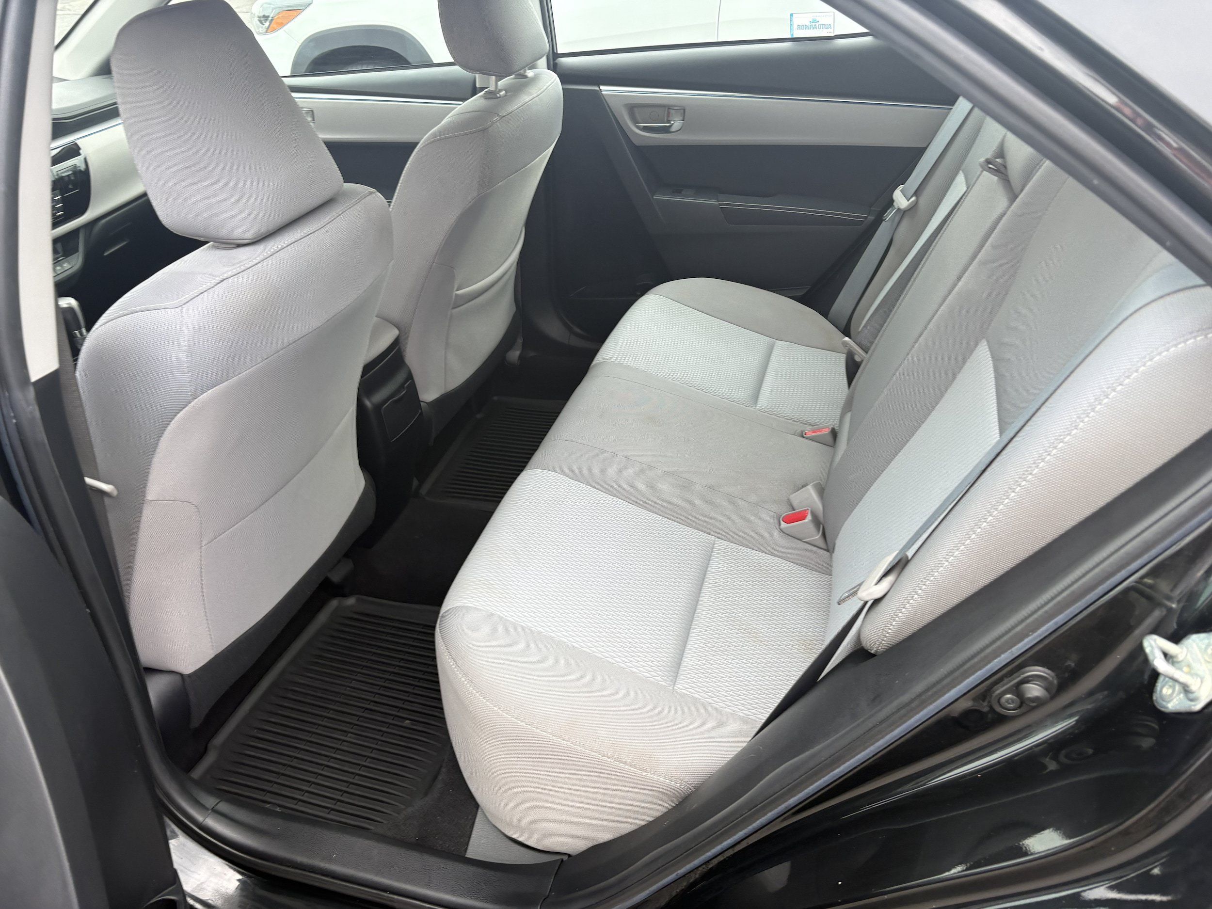 Used 2016 Toyota Corolla FWD image 7
