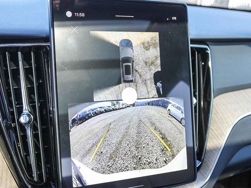 New 2026 Volvo XC60 B5 Plus w/ Climate Package PRO image 54