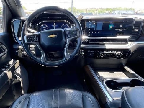 Used 2024 Chevrolet Silverado 3500 High Country w/ High Country Premium Package AWD/4WD image 5