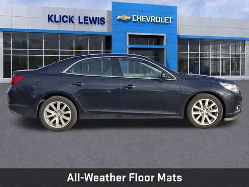 Used 2015 Chevrolet Malibu LT image 8
