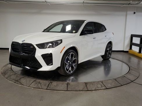 Used 2025 BMW X2 M35i w/ Premium Package image 6