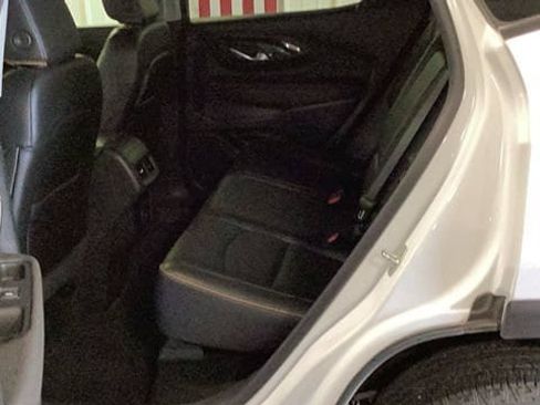 Used 2023 GMC Terrain AT4 w/ Tech Package AWD/4WD image 9