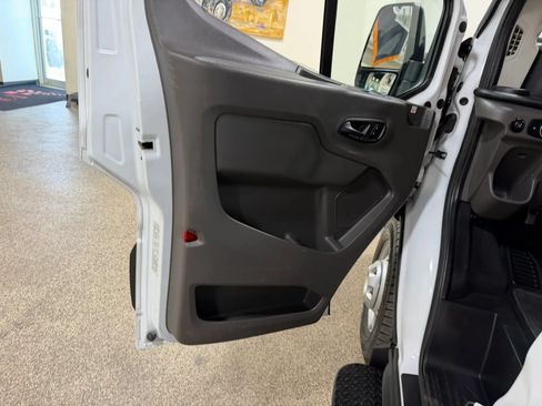 Used 2020 Ford Transit 150 XLT AWD/4WD image 23