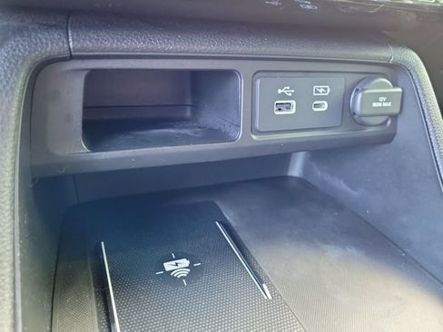 Used 2025 Honda Pilot EX-L image 31