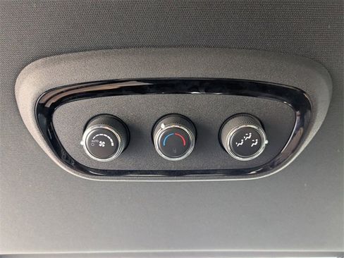 Used 2023 Dodge Durango GT image 16