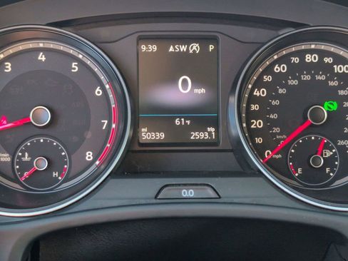 Used 2020 Volkswagen Atlas SE w/ Panoramic Sunroof Package image 17