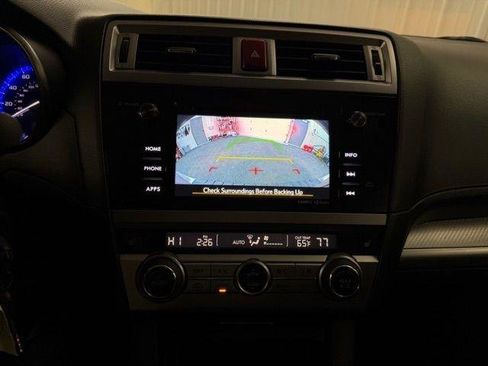 Used 2017 Subaru Outback 2.5i Premium image 16