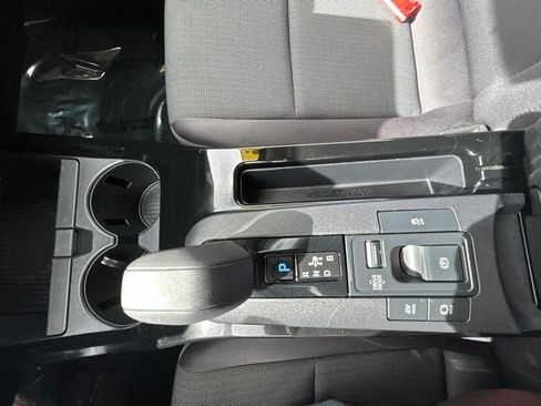 Used 2023 Toyota Prius LE FWD image 24