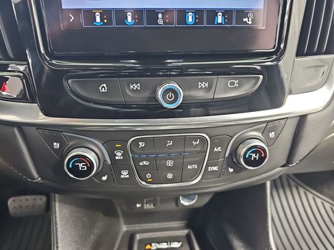 Certified 2021 Chevrolet Traverse High Country image 31