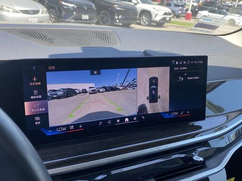 Used 2024 BMW X7 xDrive40i w/ Parking Assistance Package AWD/4WD image 6