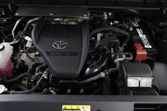 Used 2023 Toyota Highlander XLE AWD/4WD image 24