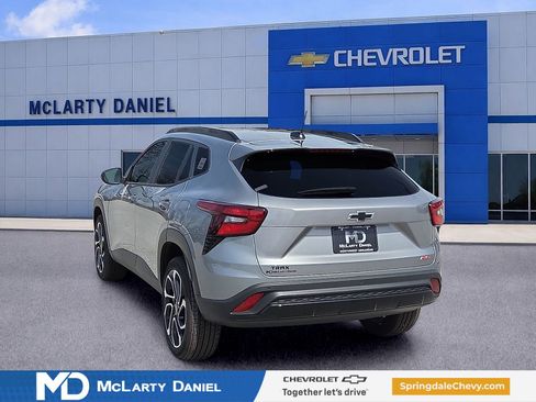 New 2026 Chevrolet Trax RS w/ Driver Confidence Package FWD image 4