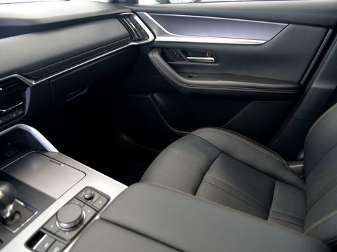 Certified 2024 MAZDA CX-90 Plug-In Hybrid w/ Premium Pkg image 26