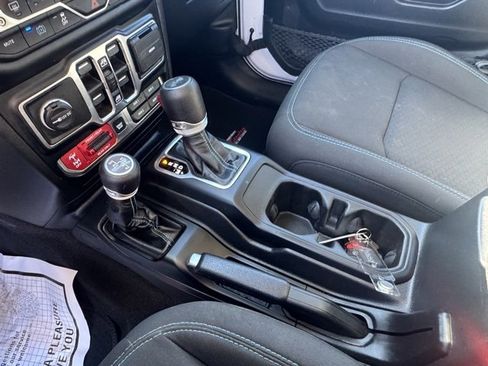 Used 2023 Jeep Wrangler Unlimited Rubicon 4xe w/ Steel Bumper Group image 22