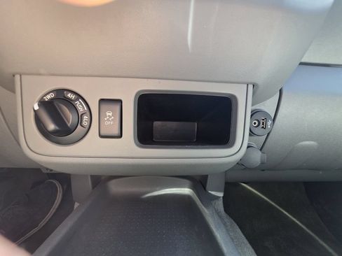 Used 2018 Nissan Frontier SV AWD/4WD image 29