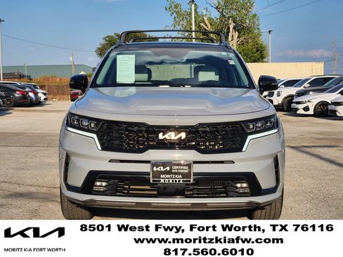Certified 2023 Kia Sorento SX FWD image 2