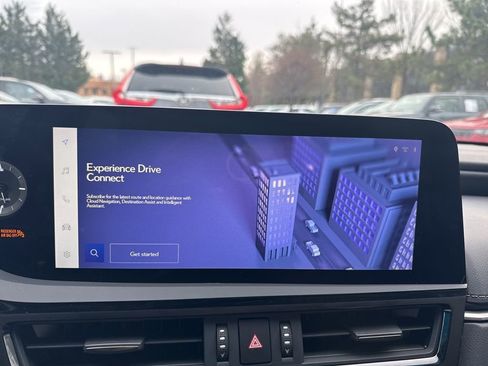 Certified 2025 Lexus ES 300h w/ Luxury Package image 21