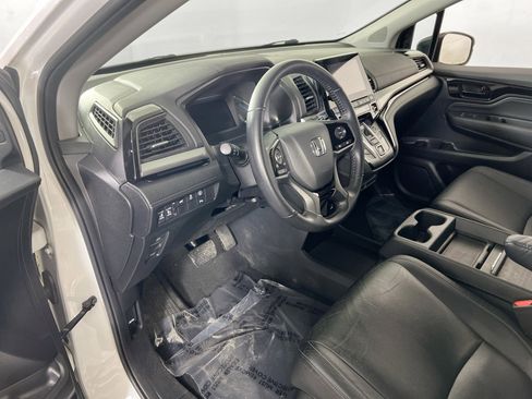 Used 2023 Honda Odyssey Touring image 9