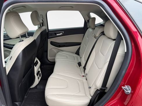Certified 2022 Ford Edge Titanium AWD/4WD image 24