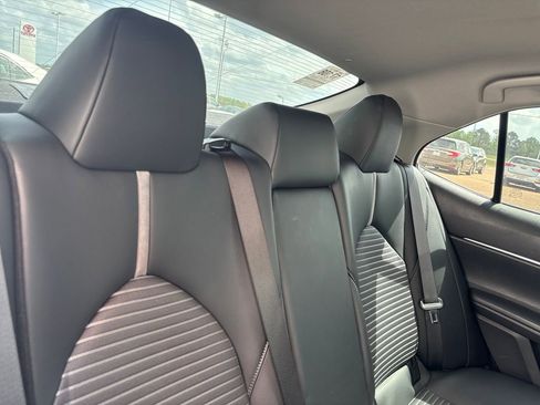 Used 2024 Toyota Camry SE image 26