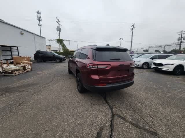 Used 2023 Jeep Grand Cherokee L Laredo AWD/4WD image 16