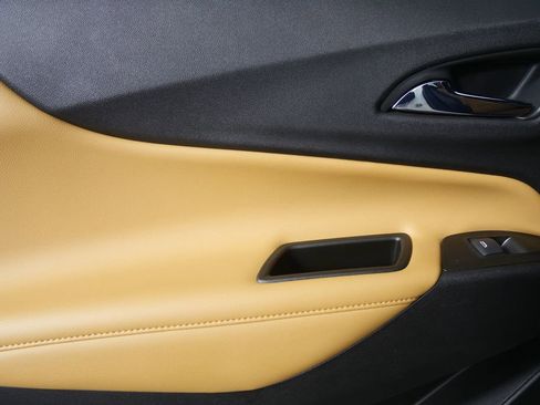 Used 2020 Chevrolet Equinox Premier image 14