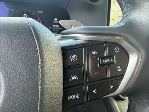 Used 2024 Lexus GX 550 w/ Accessory Package (Z1) image 16