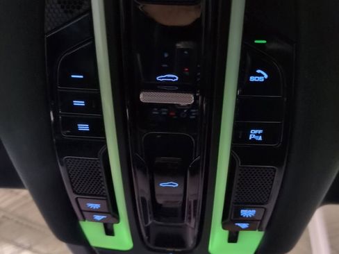 Used 2021 Porsche Cayenne image 20