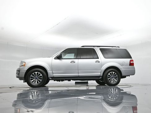 Certified 2017 Ford Expedition EL XLT image 8