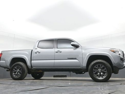 Used 2020 Toyota Tacoma SR5 image 47