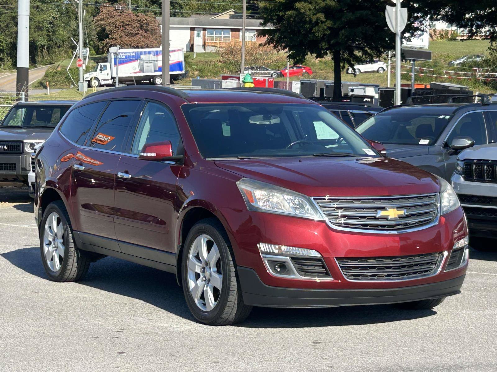 Used 2016 Chevrolet Traverse LT w/ Style and Technology Package AWD/4WD image 1
