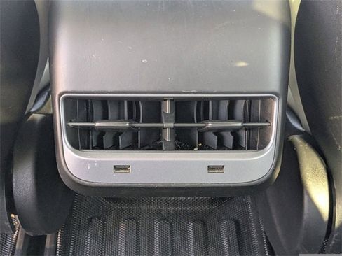 Used 2019 Tesla Model 3 Long Range image 22