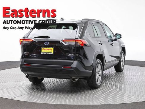 Used 2023 Toyota RAV4 XLE w/ Convenience Package AWD/4WD image 5