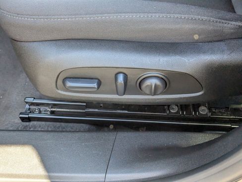 Used 2024 Chevrolet Malibu LT FWD image 18