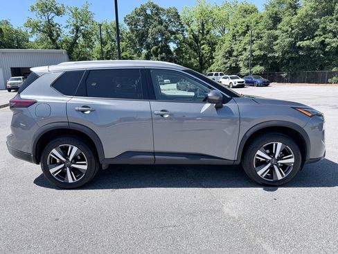 Used 2026 Nissan Rogue SL AWD/4WD image 5