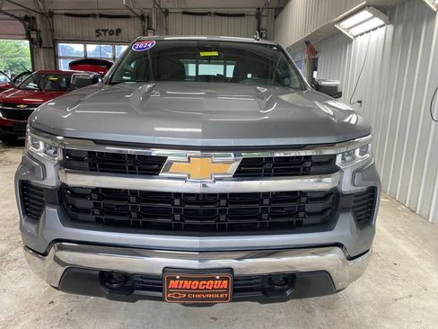 Used 2024 Chevrolet Silverado 1500 LT AWD/4WD image 7