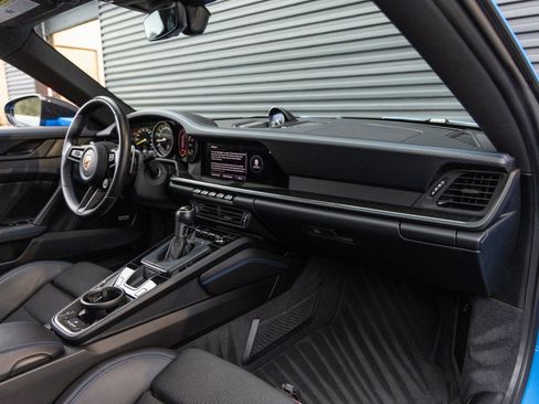 Certified 2022 Porsche 911 GT3 RWD image 32