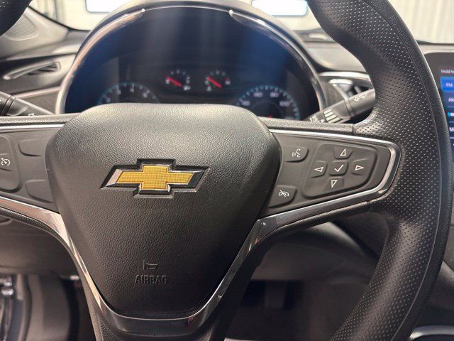 Used 2020 Chevrolet Malibu LT FWD image 15