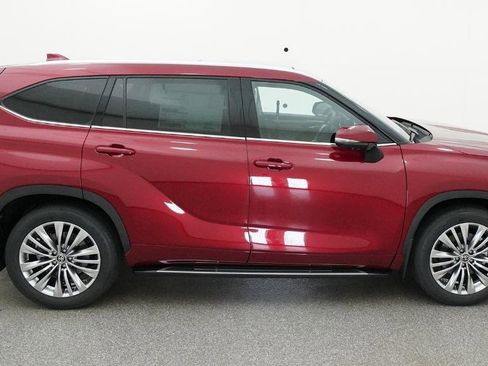New 2026 Toyota Highlander Platinum AWD/4WD image 44